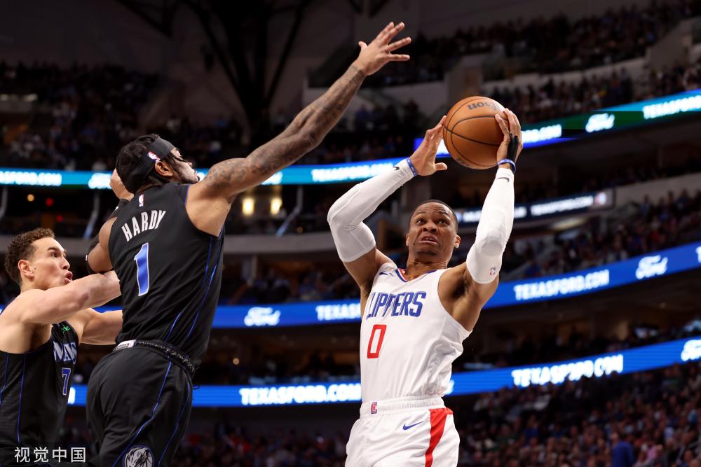 而卡塔尔则 而卡塔尔则